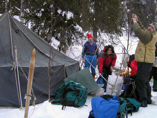 Палаточный лагерь на выходе из Хибин