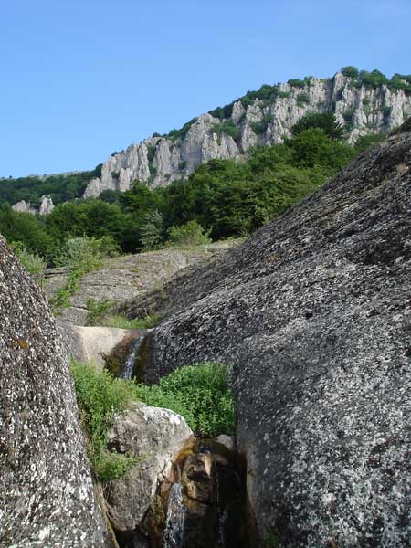 Верхняя часть ущелья водопада Джурла